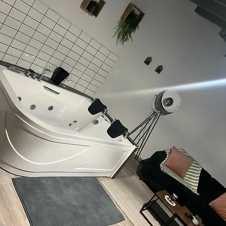 Casa vacanze Charmante Propriété Avec Jacuzzi Et Authentique Colombier
